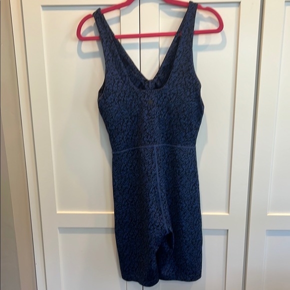 Zella (Nordstrom) Navy Patterned Workout Jumpsuit M - Picture 3 of 5
